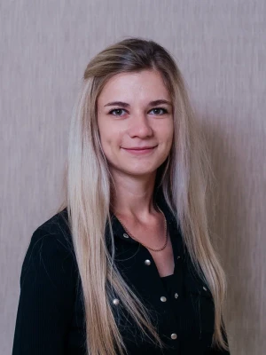Воспитатель высшей категории Елизарова Елена Александровна
